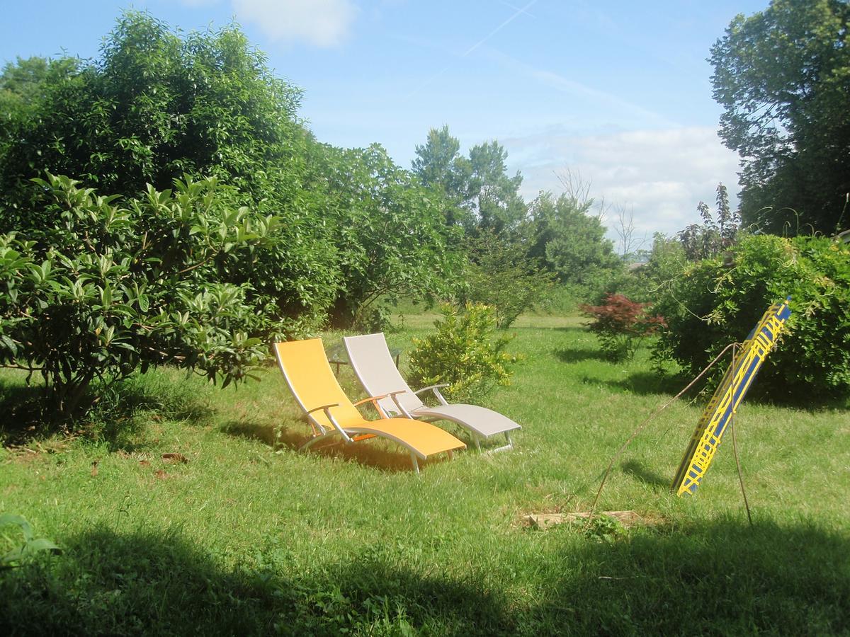 ホテル Domaine Mongiron Nérigean エクステリア 写真